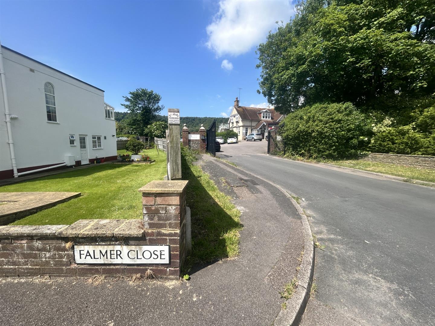 3 Bedroom House - Semi-Detached. Falmer Close in Eastbourne, East Sussex 20